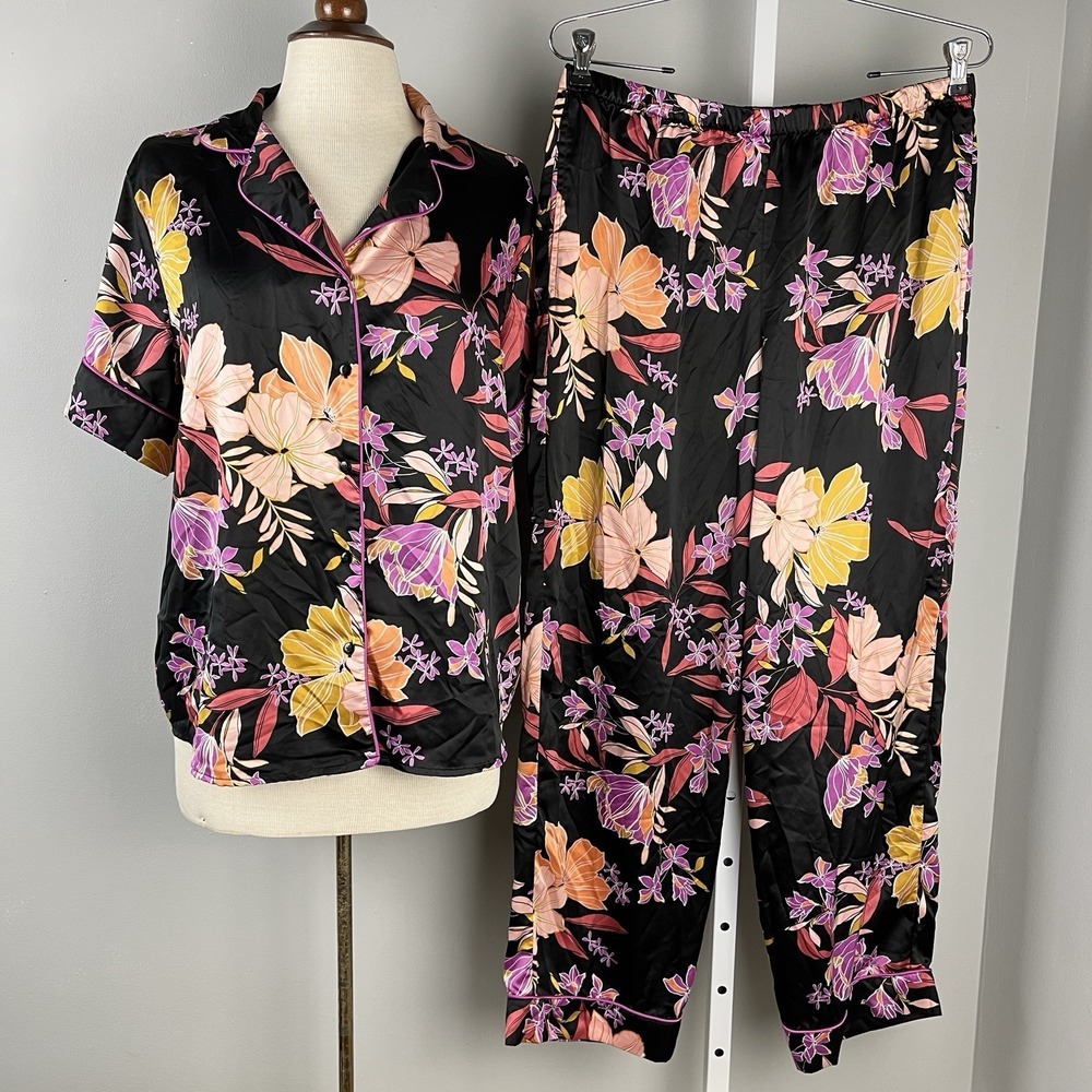 JoySpun Pajama Set Womens Large Floral Capris Button‎ Up Top Silky 2-Piece